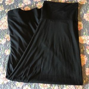NWOT Size 2X Black LuLaRoe Maxi Skirt